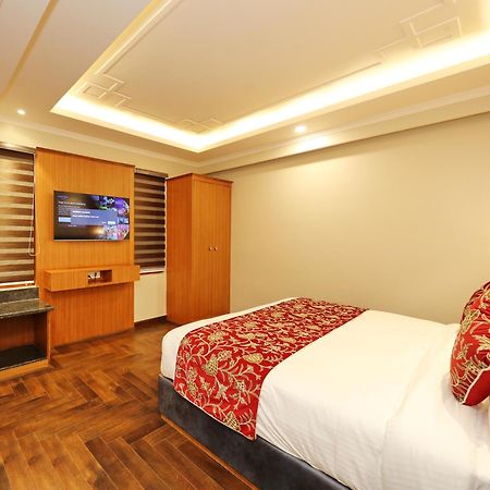 Hotel Blanco ศรีนาการ์ ภายนอก รูปภาพ