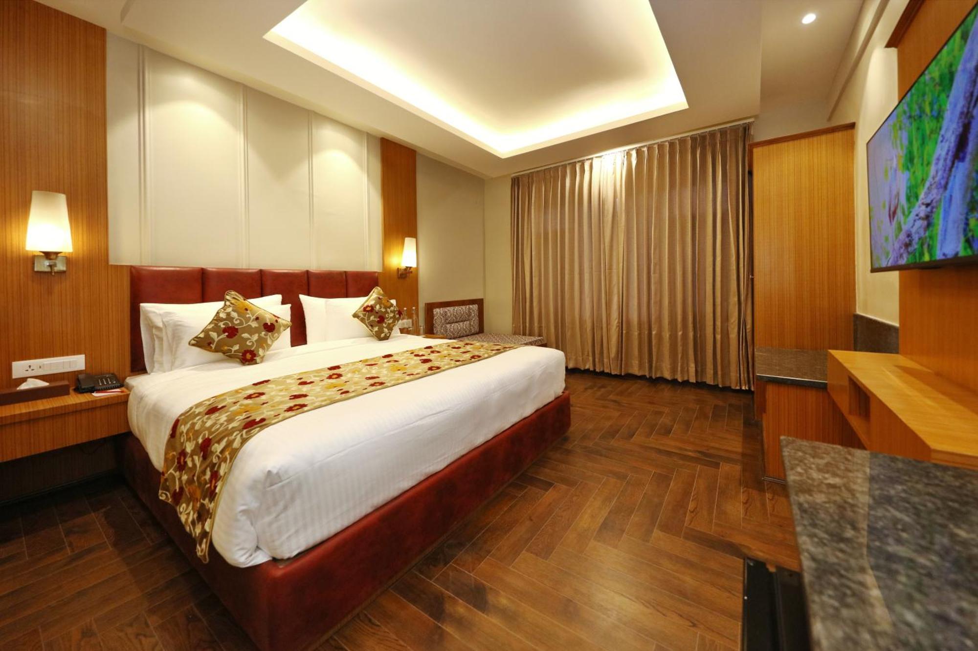 Hotel Blanco ศรีนาการ์ ภายนอก รูปภาพ