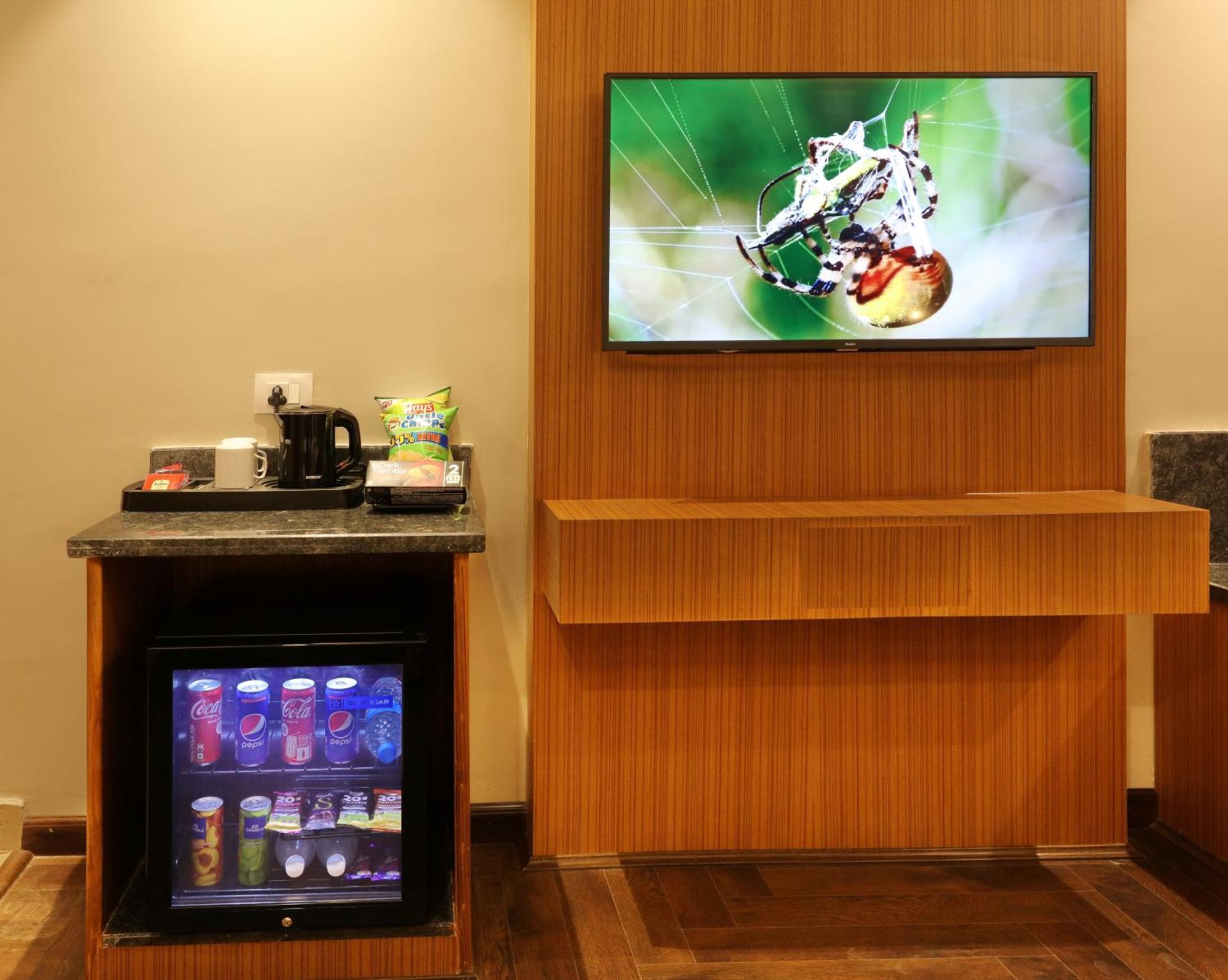 Hotel Blanco ศรีนาการ์ ภายนอก รูปภาพ