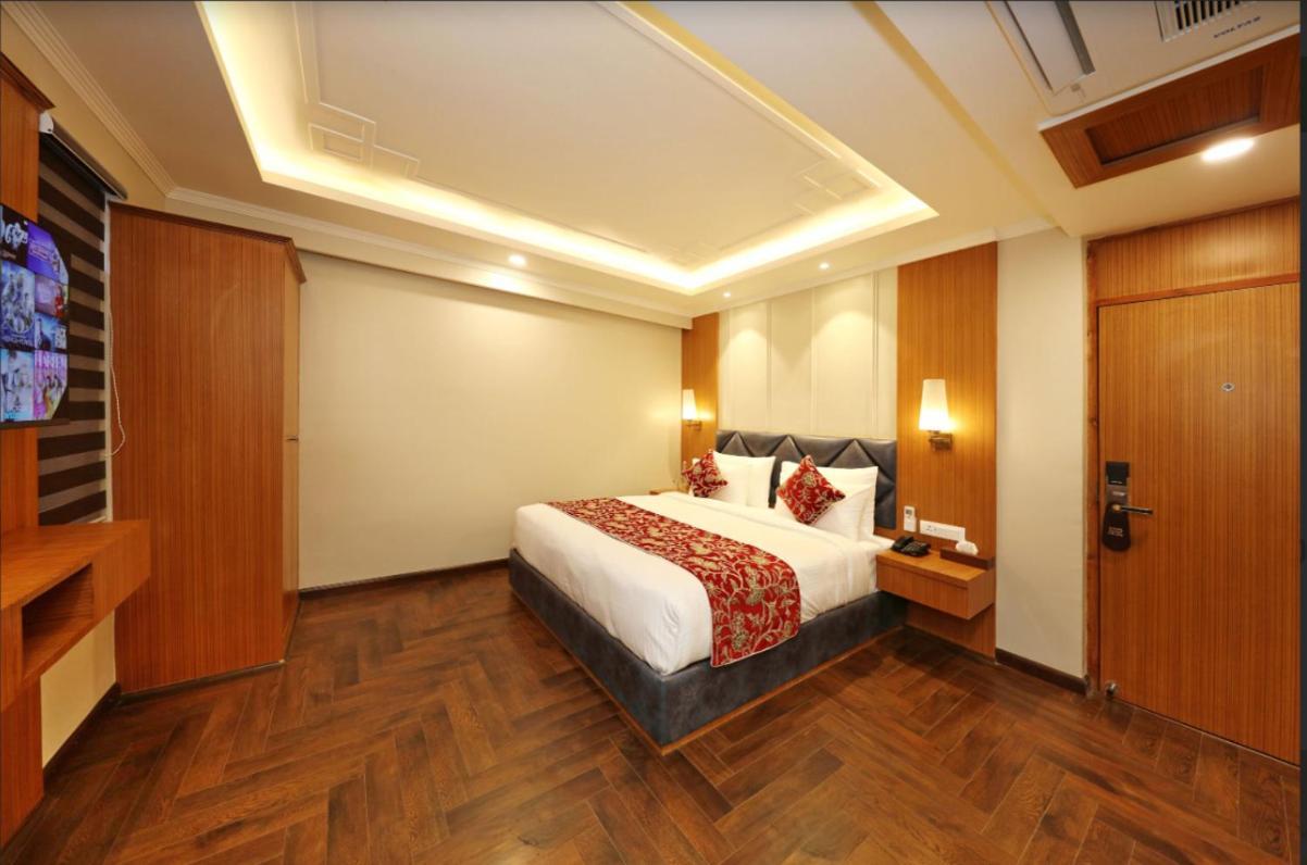 Hotel Blanco ศรีนาการ์ ภายนอก รูปภาพ